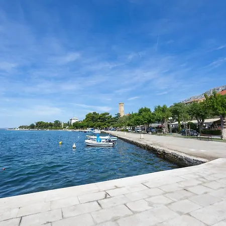 Fjaka Stone House Apartment Kastela