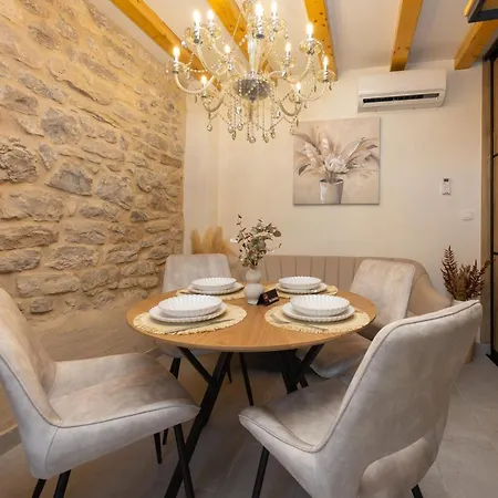 Fjaka Stone House Kaštela